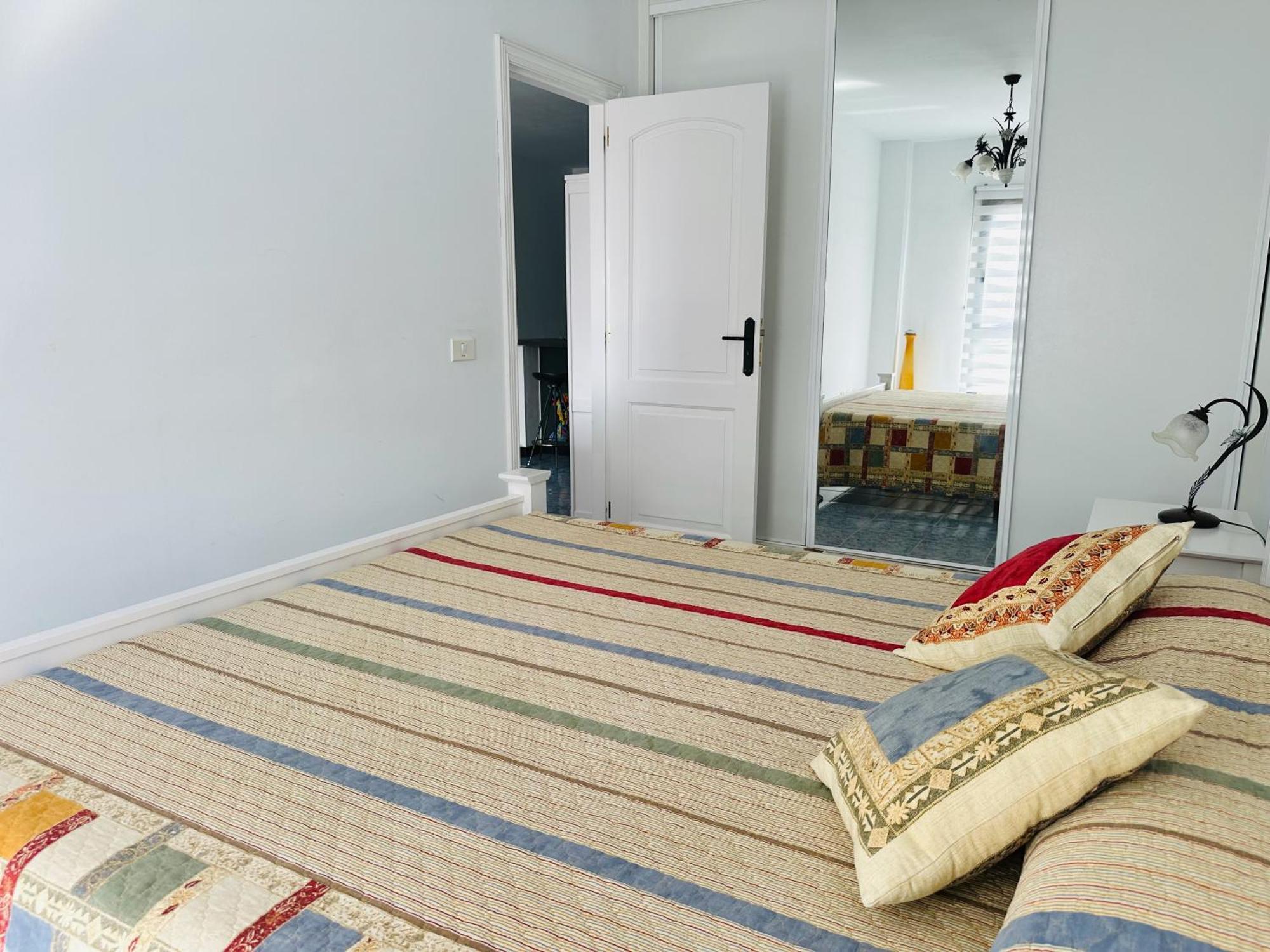 Pambnb - Chic Beachside Apartment Playa San Juan Esterno foto